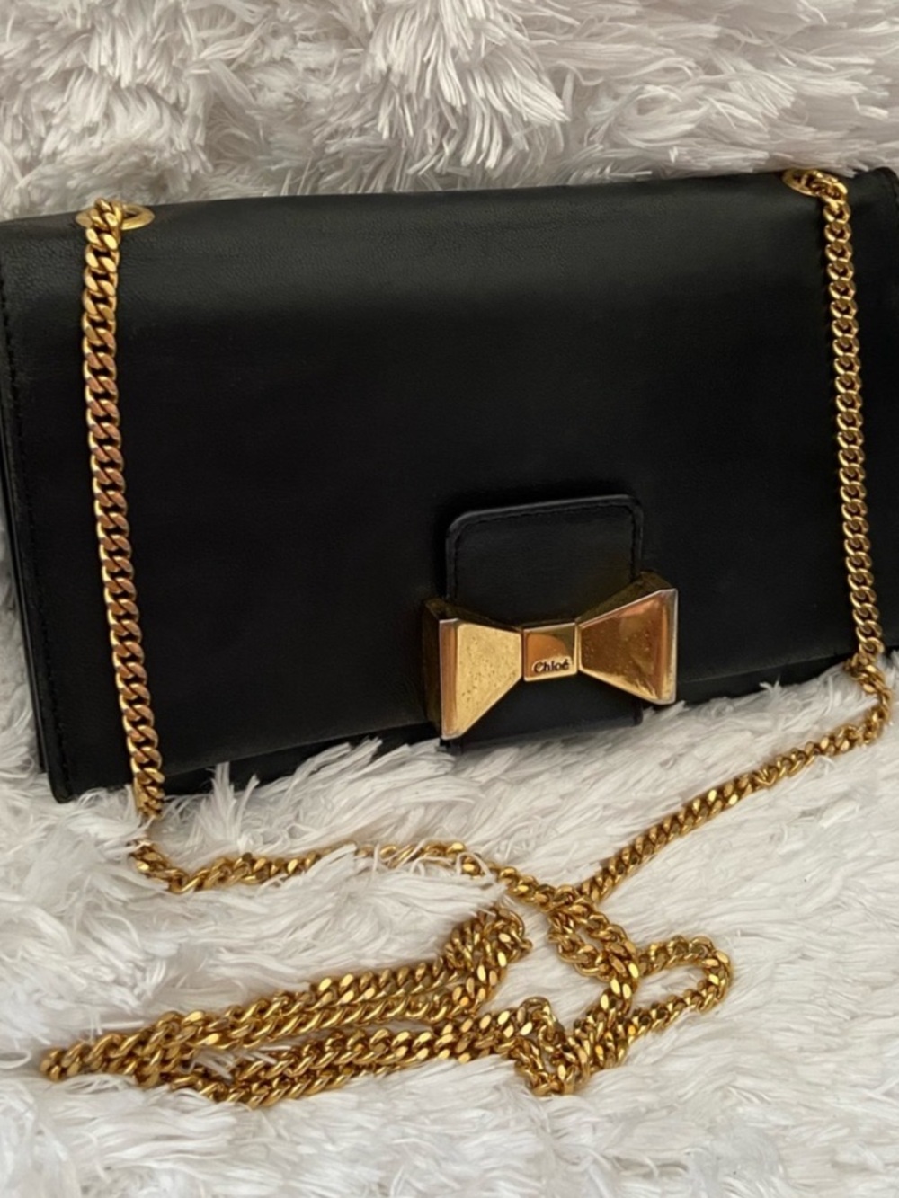 Authentic CHLOE Bobbie Bow Wallet on Chain in Black Leather